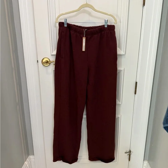 Burgundy sweat set! Swipe to see pants - Picture 2 of 4